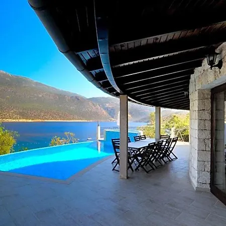 Sleeps 15 Pool Air Con * Kas