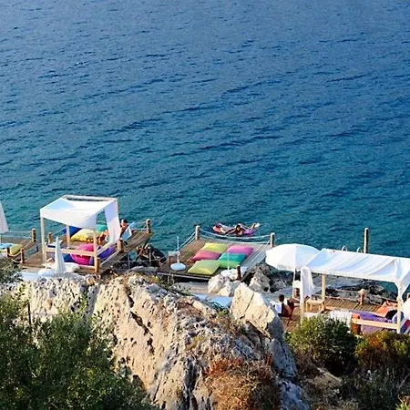 Sleeps 15 Pool Air Con * Kas